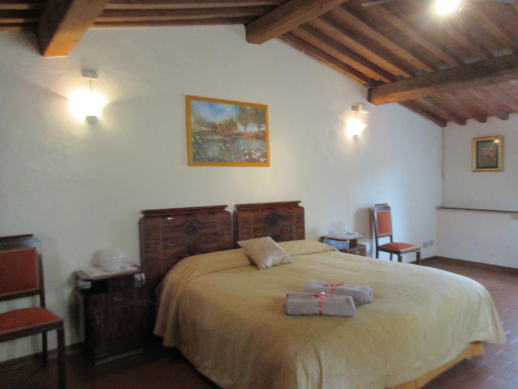 Ferienwohnung La Rondine Lucca Zimmer foto